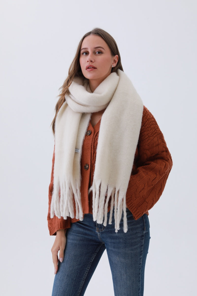 Classic Tassel Knit Scarf – Bestselling Winter Essential❄️✨ Leto Collection