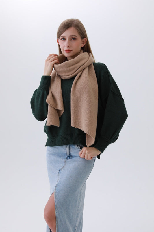 Classic Bias-Cut Scarf – Woven Elegance & Timeless Style ✨🧣 Leto Collection