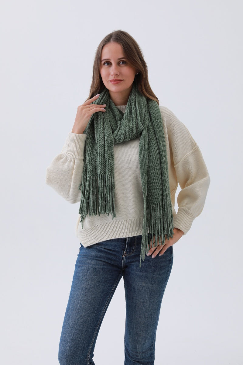 Luxe Chenille Knit Scarf – Plush Tassel Elegance☁️✨ Leto Collection