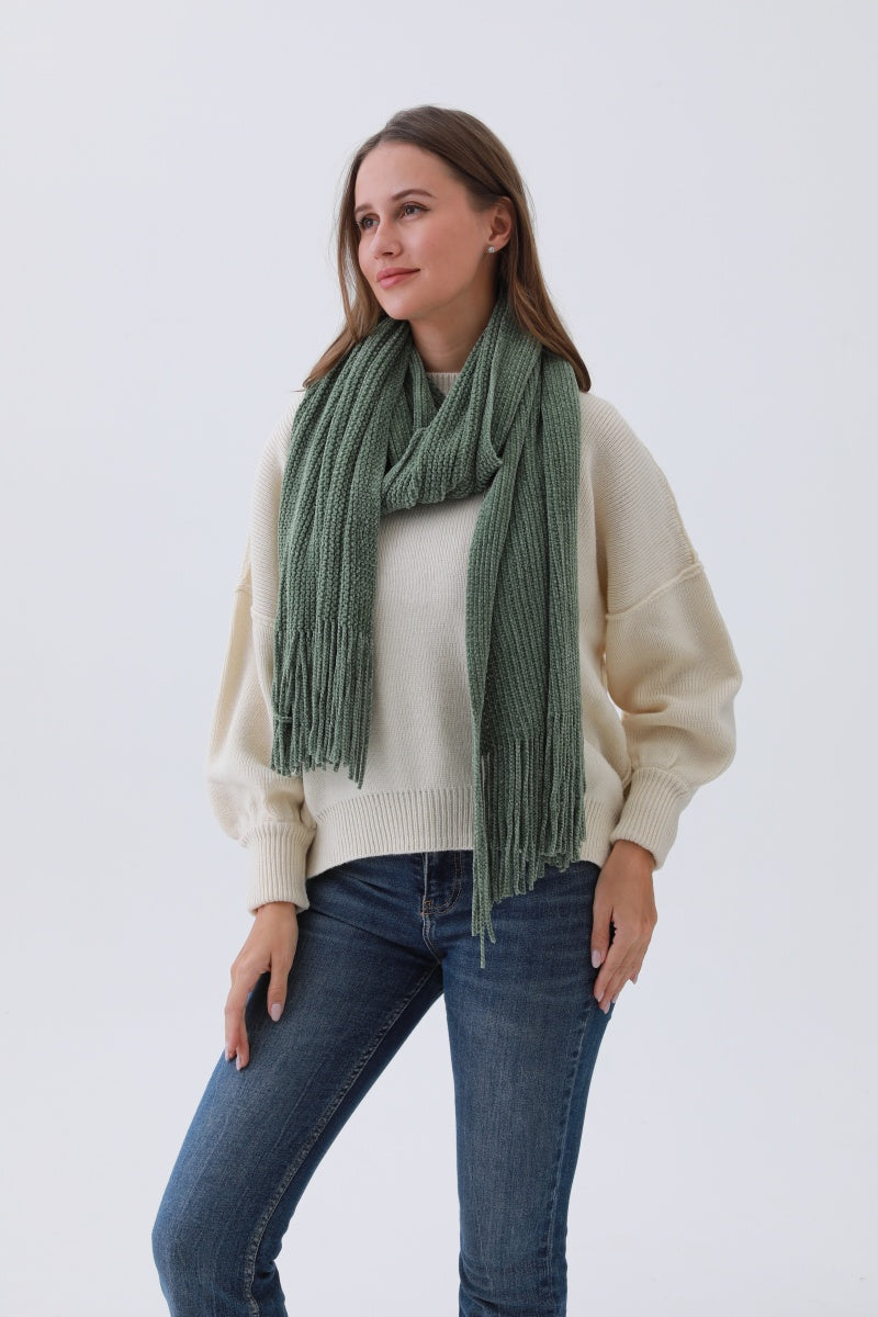 Luxe Chenille Knit Scarf – Plush Tassel Elegance☁️✨ Leto Collection