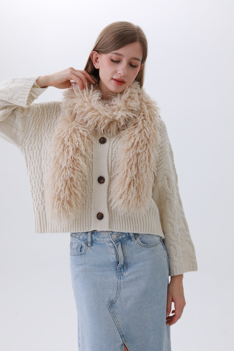 Luxe Feather-Trim Scarf – Plush Winter Elegance ❄️ Leto Collection