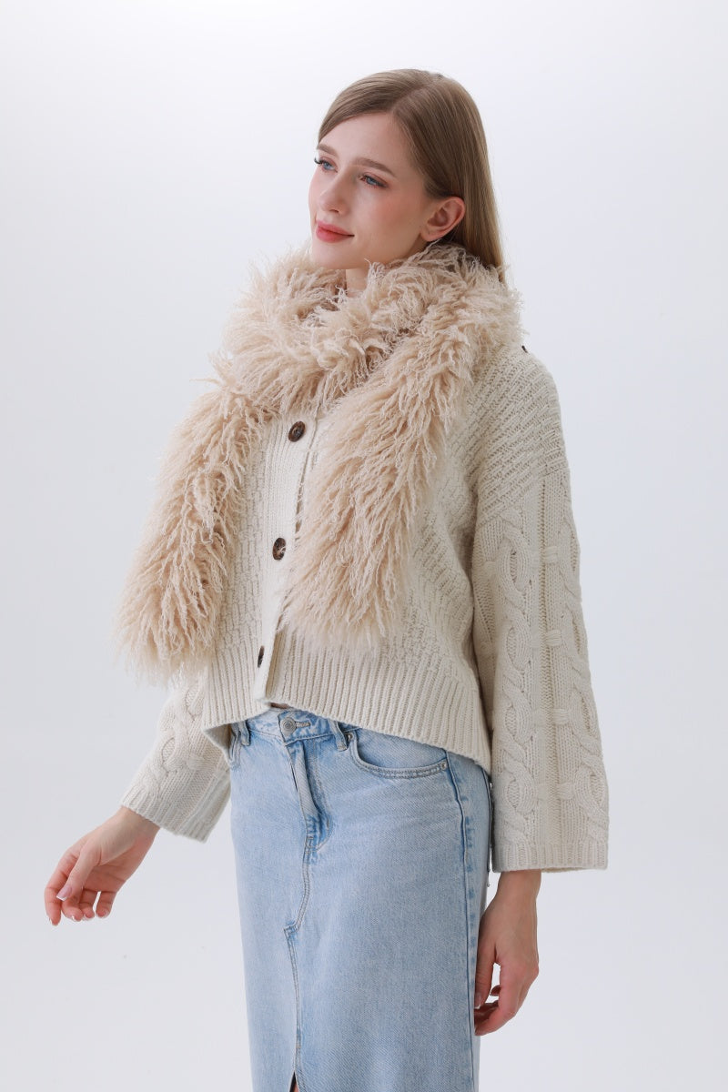 Luxe Feather-Trim Scarf – Plush Winter Elegance ❄️ Leto Collection