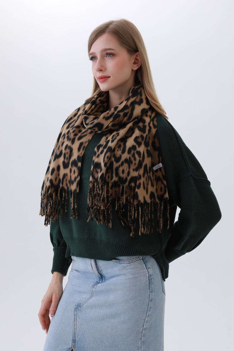Timeless Leopard Scarf – Classic Animal Print Staple 🐆🧣 Leto Collection