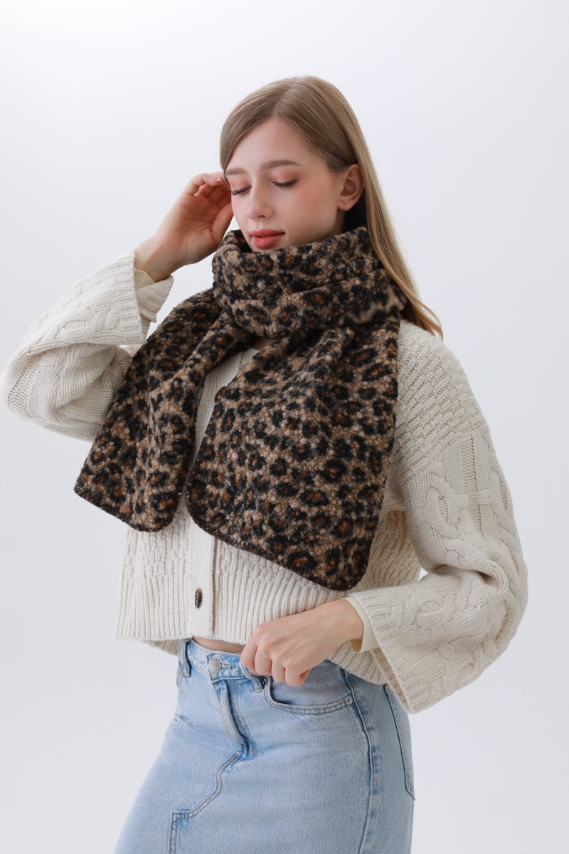 Leopard Print Woven Scarf – Animal Pattern Accent 🐆✨ Boho Clothing and Accessories