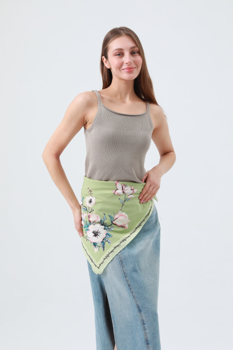 Camelia Floral Print Bandana – Smooth & Chic Scarf 🌺 Leto Collection