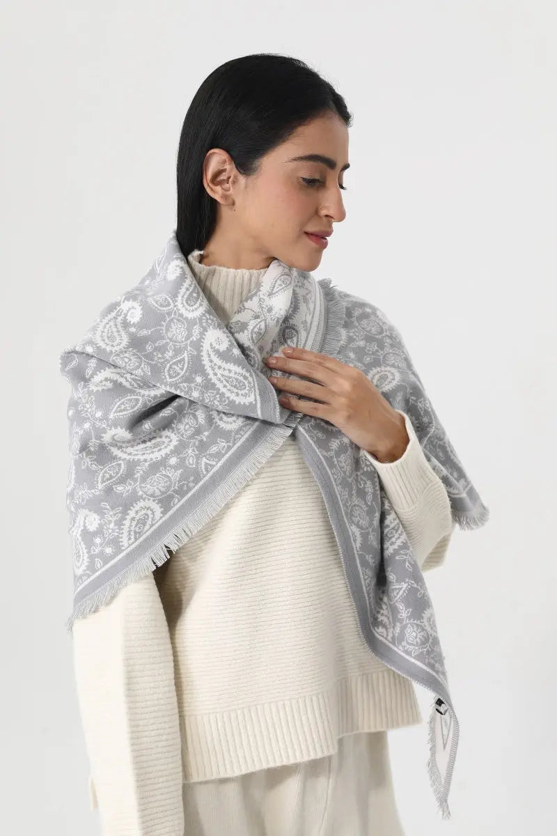 Women Paisley Print Tassel Triangle Warm Shawl Wrap 🪡🌼 Leto Collection
