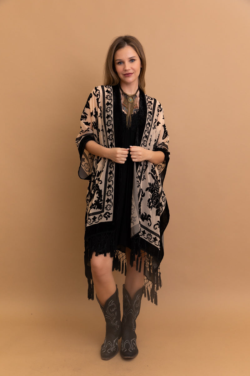 Lush Velvet Mesh Tapestry Kimono Leto Collection