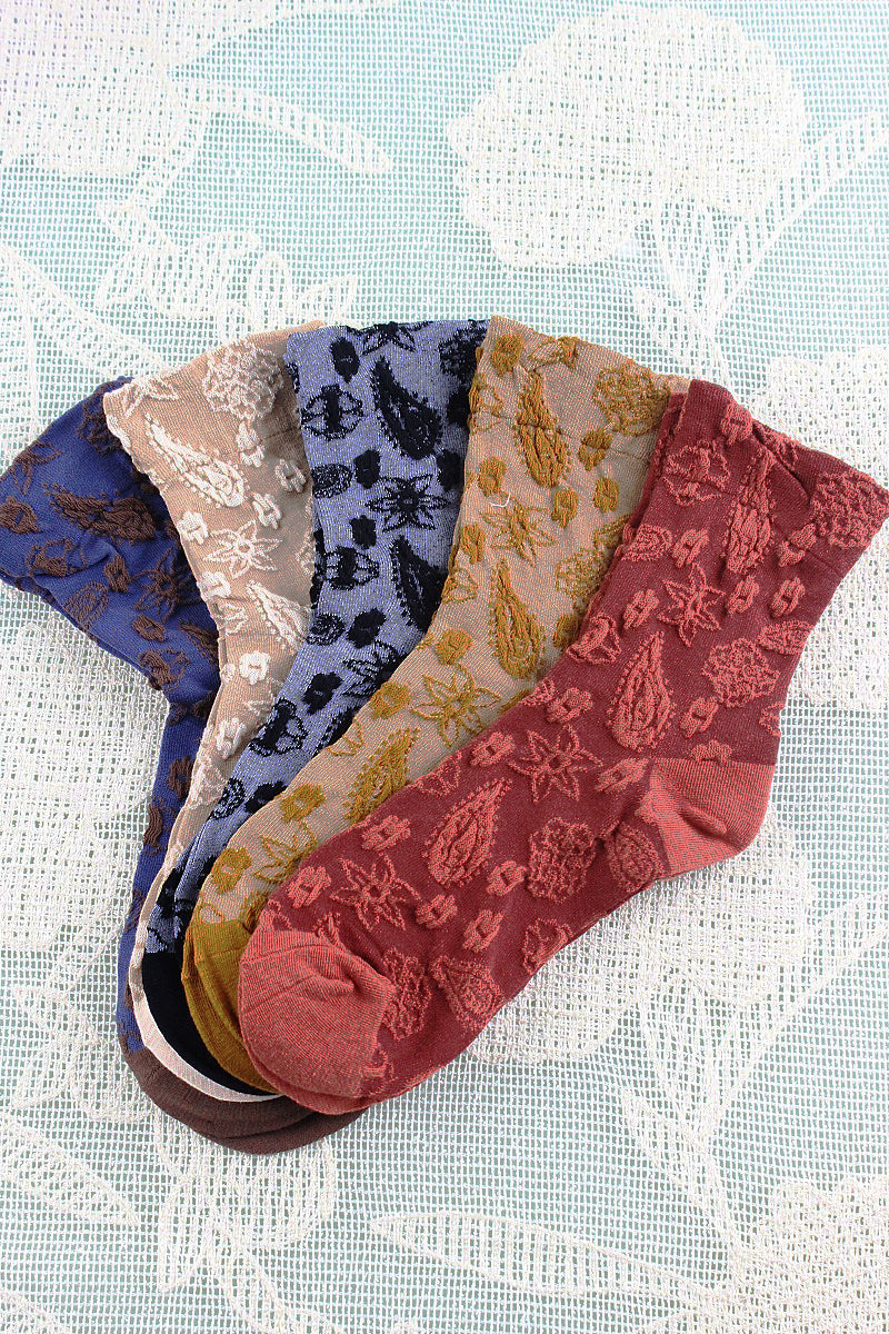 Cashew-Print Socks – Lightweight & Breathable Comfort 🌰🧦 Leto Collection