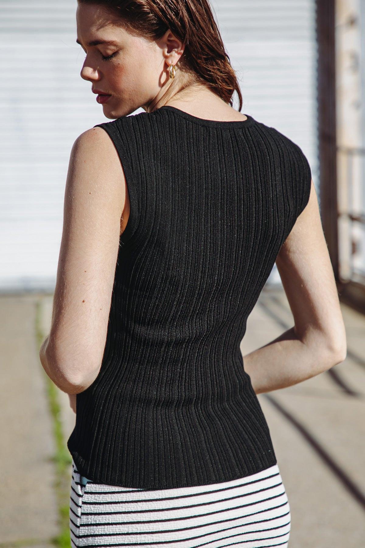 Set the Pace Knit Top in 20bla27 — Soul Flow Apparel