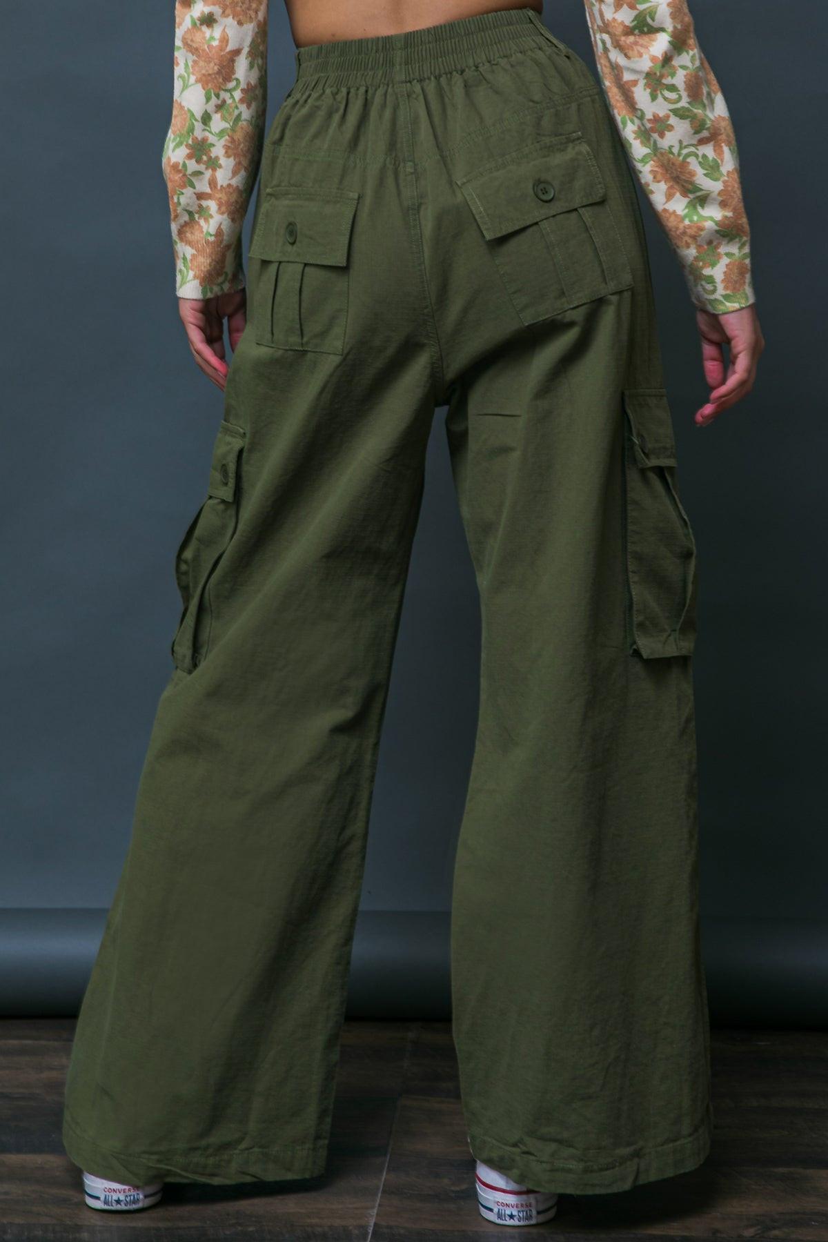 Incredible Moments Woven Cargo Pants with Elastic Waist and Wide Leg Outdoor in 20oli36 — Soul Flow Apparel