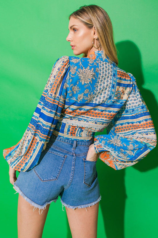Lovely Fame Printed Woven Top Polyester with Shirt Collar and True Wrap in 20blu28 — Soul Flow Apparel