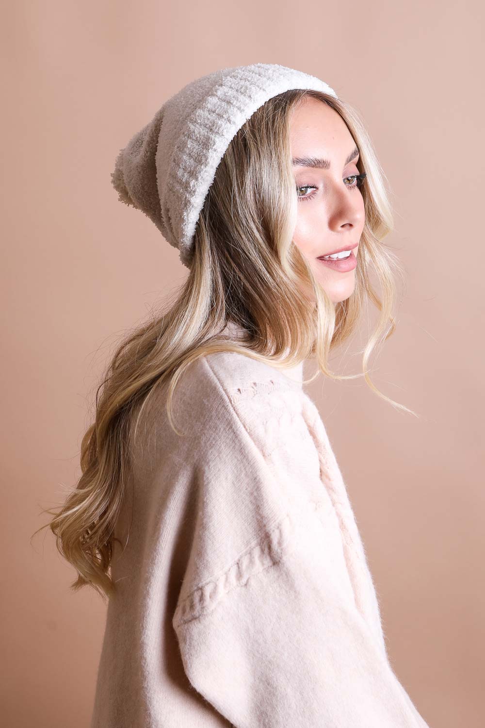 Boucle Pom Beanie Leto Collection