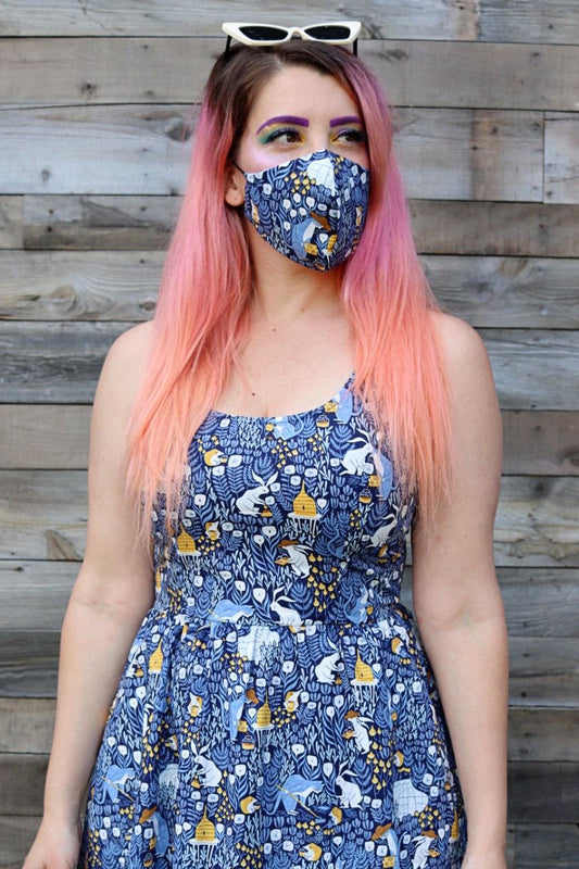 Busy Bees/blue Gingham Mask — Soul Flow Apparel