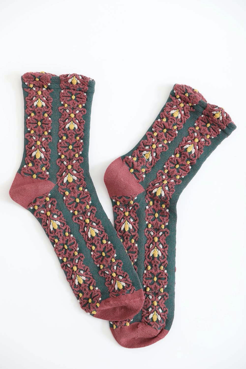 Embroidered Flower Pattern Socks Leto Collection