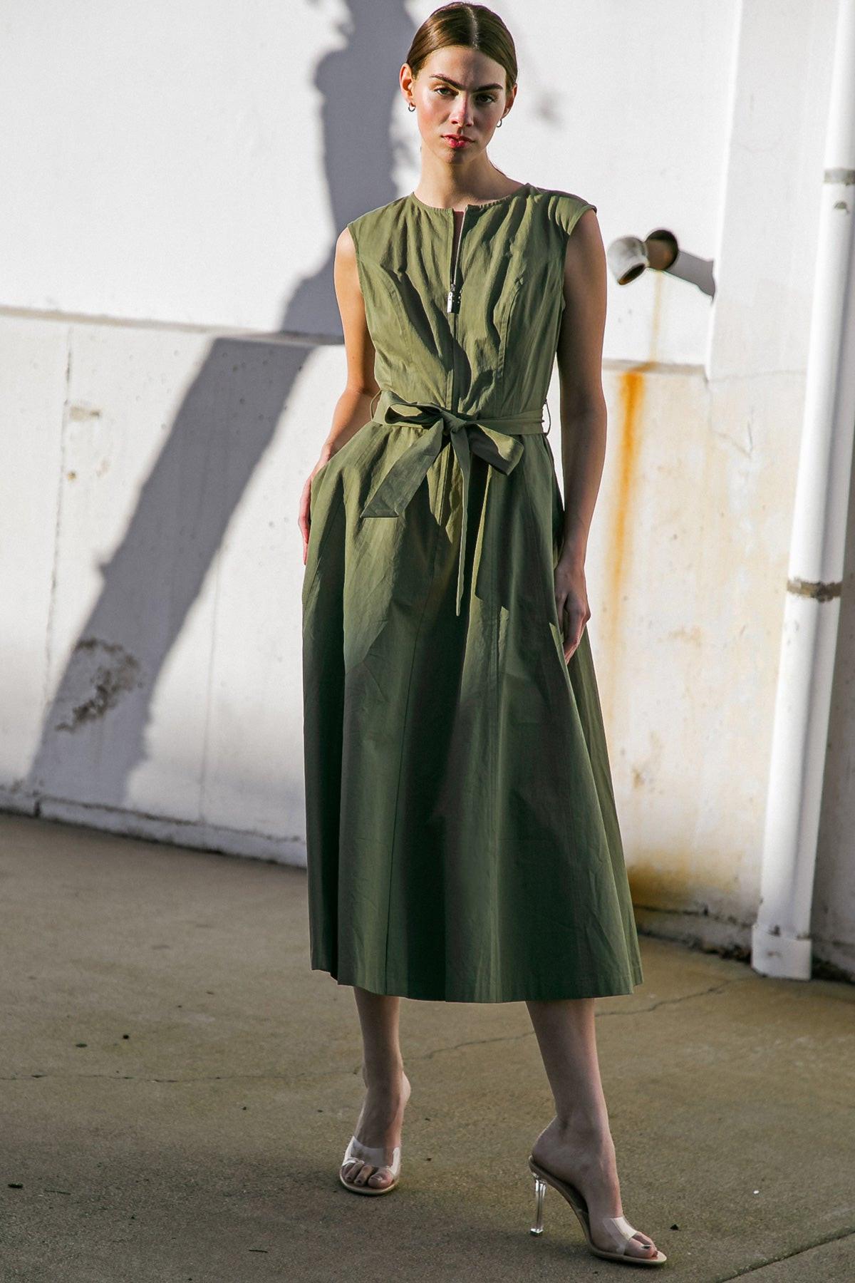 Delicate Dreams Woven Midi Dress in 20oli4 — Soul Flow Apparel
