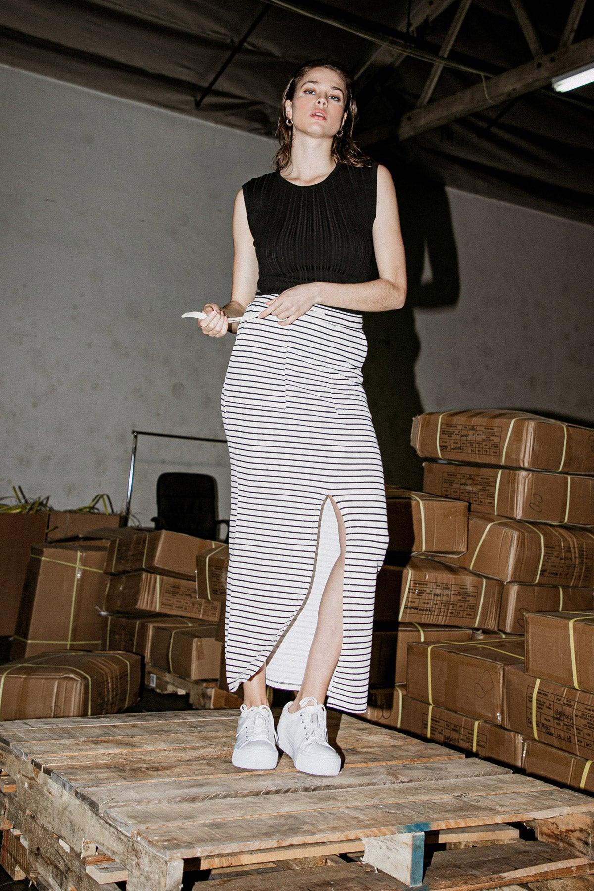 Set the Pace Knit Top in 20bla8 — Soul Flow Apparel