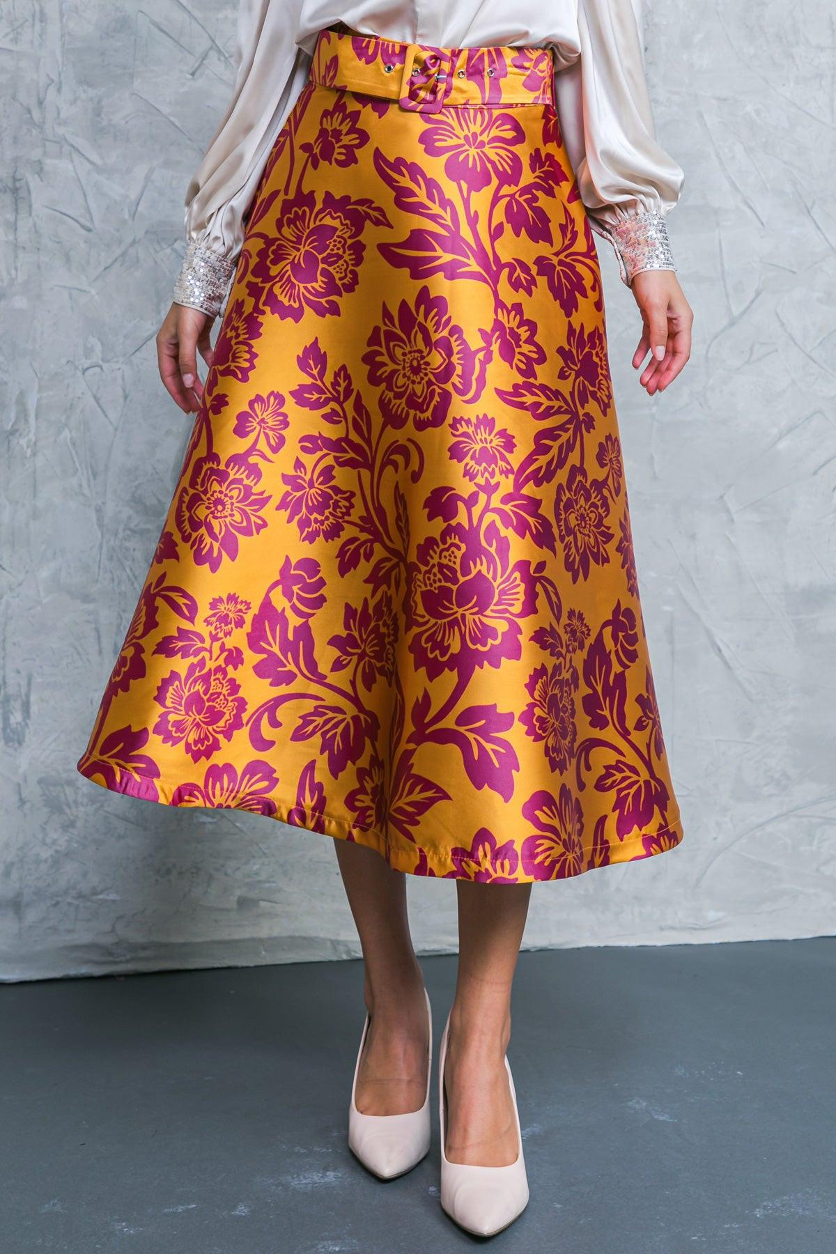 Perfect Refinement Woven Skirt with Self Belt and Side Zipper a Line Silhouette in 20cam29 — Soul Flow Apparel