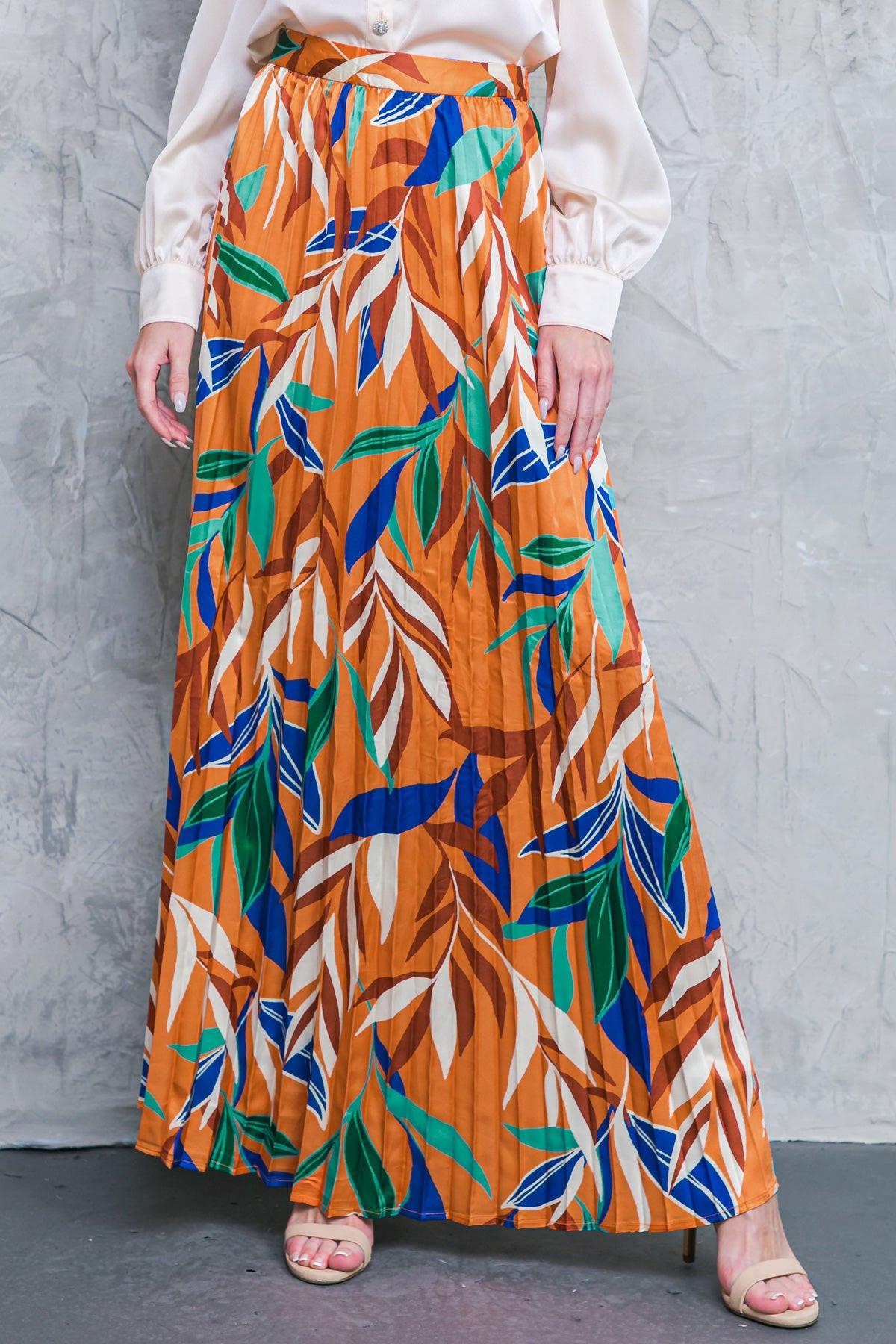 Feels Like Fall Woven Maxi Skirt Boho Pleated Flowing Silhouette Elastic Waist in 20rus42 — Soul Flow Apparel