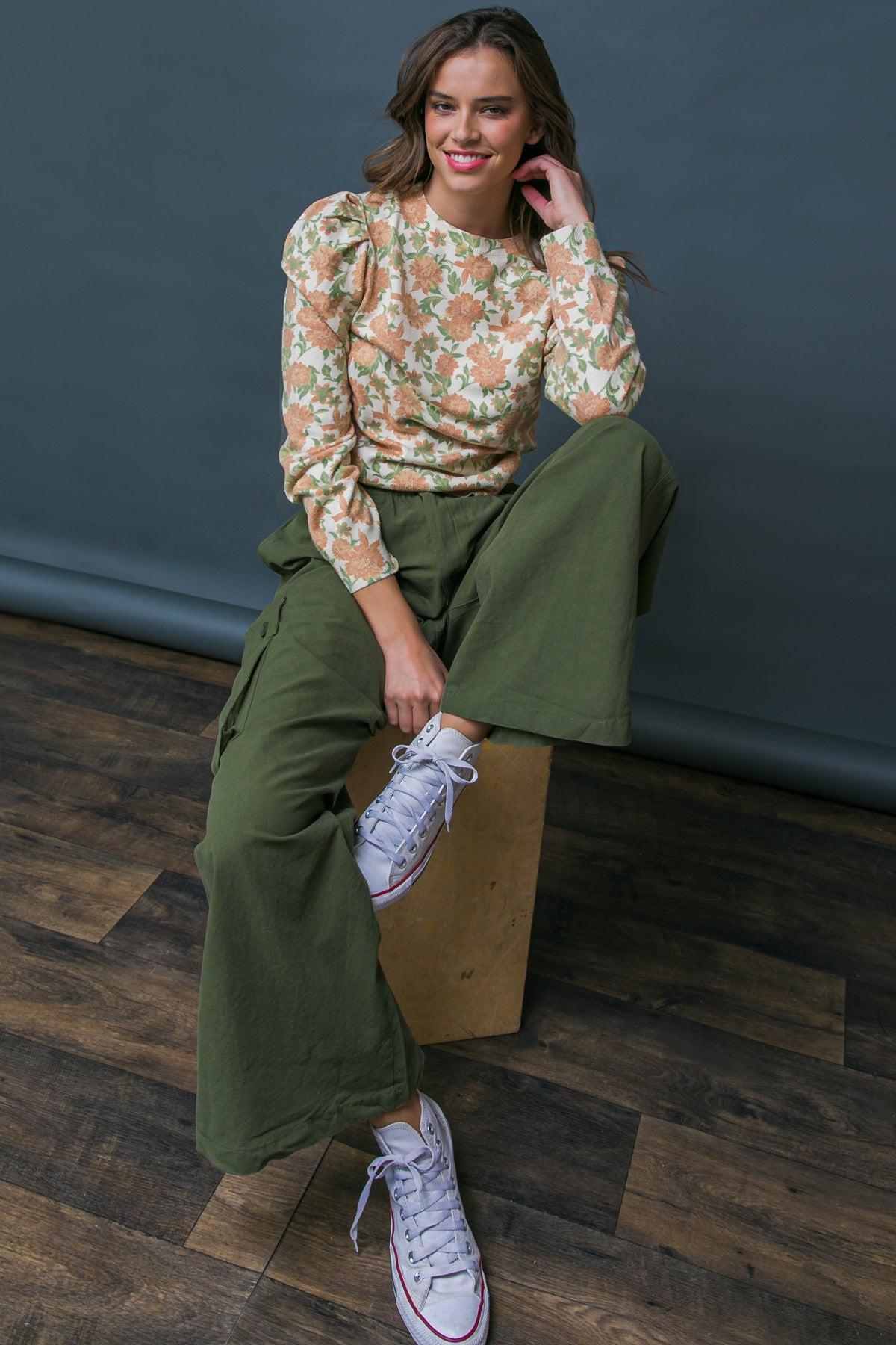 Incredible Moments Woven Cargo Pants with Elastic Waist and Wide Leg Outdoor in 20oli38 — Soul Flow Apparel