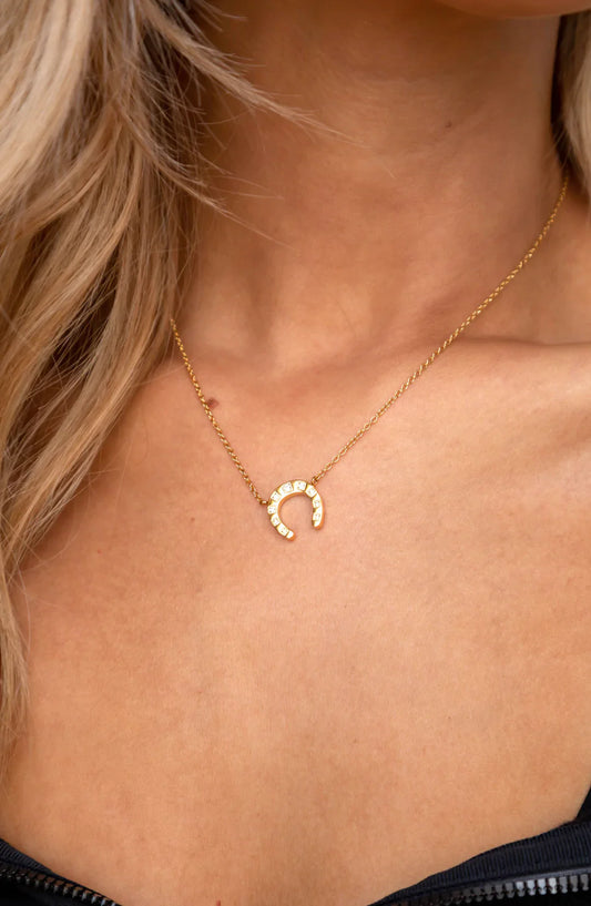 Maddox Horseshoe Necklace — Soul Flow Apparel