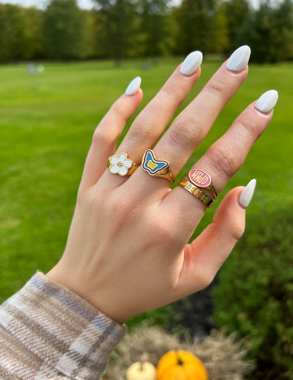 Pink Enamel WWJD Ring – Christian Ring