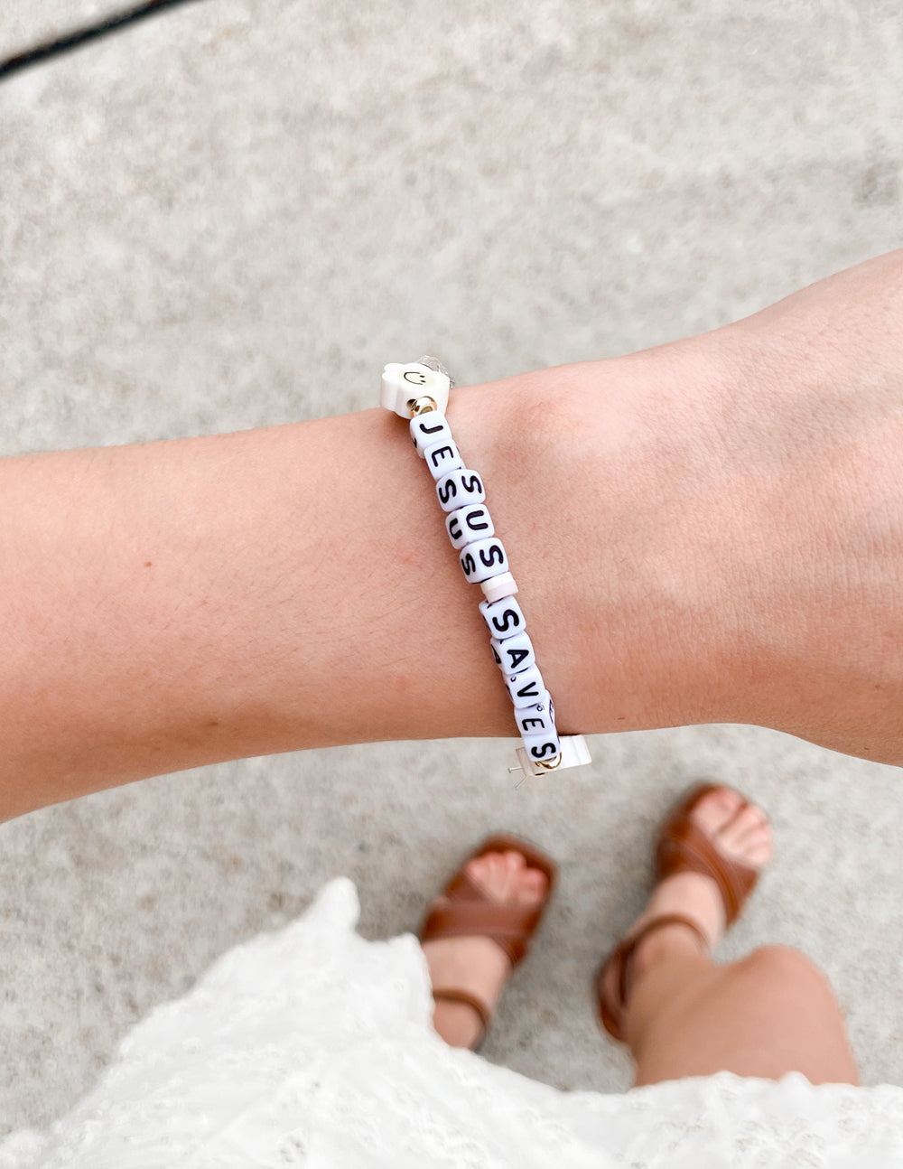 Jesus Saves Letter Bracelet – Christian Letter Bracelet