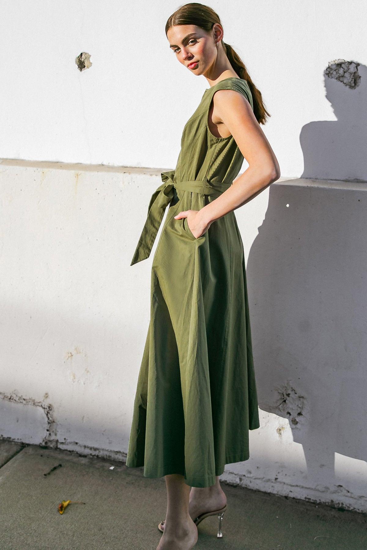 Delicate Dreams Woven Midi Dress in 20oli15 — Soul Flow Apparel