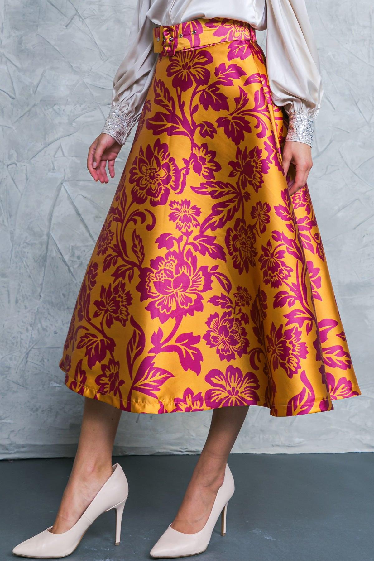Perfect Refinement Woven Skirt with Self Belt and Side Zipper a Line Silhouette in 20cam30 — Soul Flow Apparel
