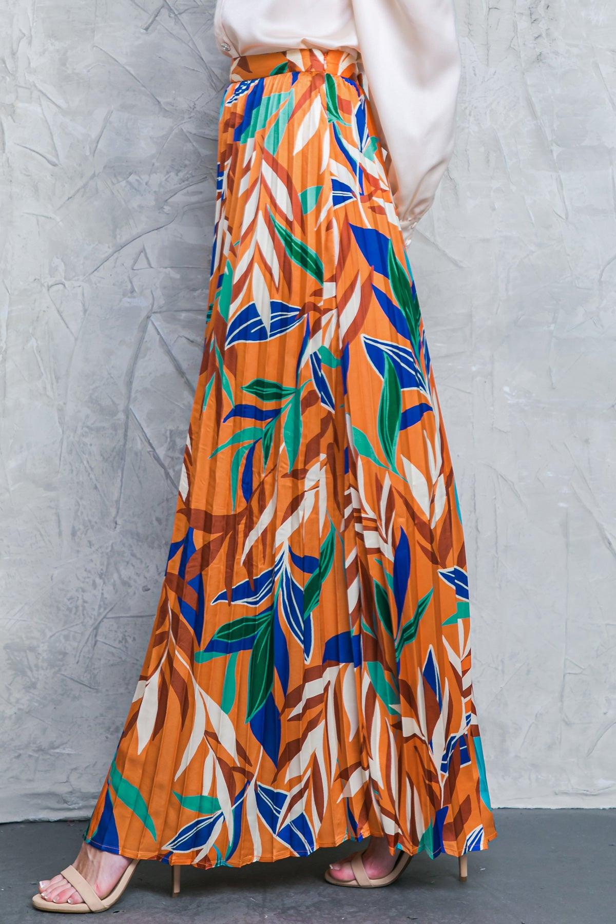 Feels Like Fall Woven Maxi Skirt Boho Pleated Flowing Silhouette Elastic Waist in 20rus45 — Soul Flow Apparel